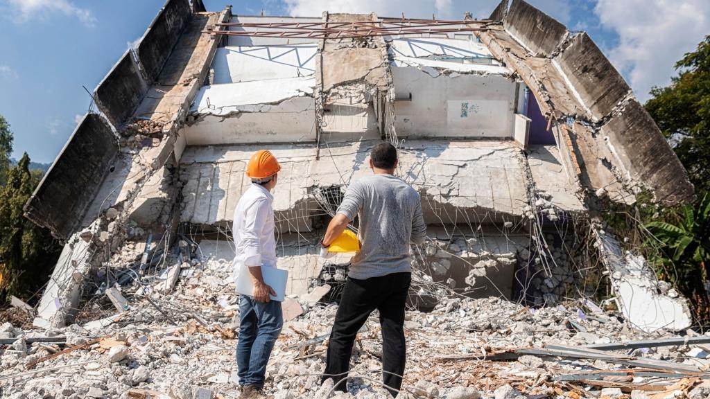 Storm damaged structure demolition: How controlled demo speeds rebuilds